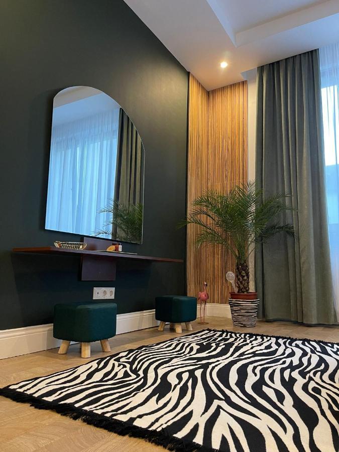 Nova Lake Apartamente Wild Jungle Satu Mare Ngoại thất bức ảnh